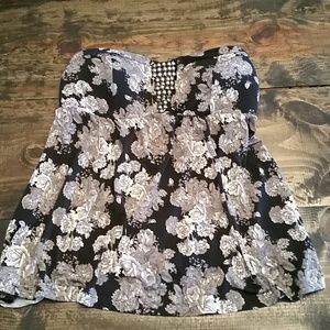Floral print strapless top