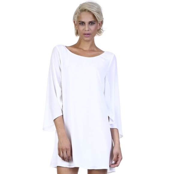 White V-back flowy dress - Picture 2 of 3