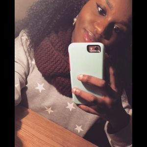 Meet your Posher, Daniela