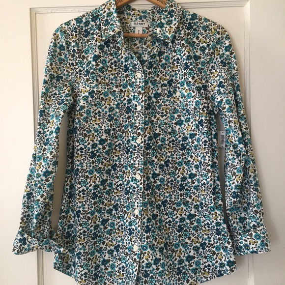 NWT Old Navy Button Down Shirt