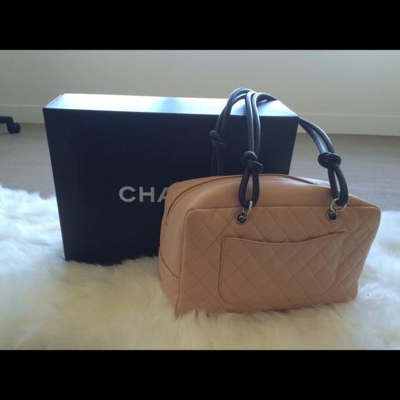 Chanel Small Tote Bag - 💯 Authentic - Picture 3 of 4