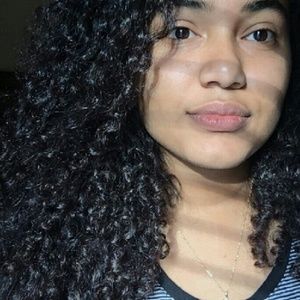 Meet your Posher, Melanie