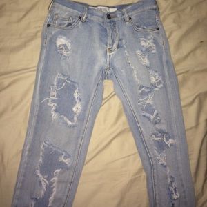 Brandy Melville distressed boyfriend jeans