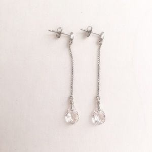 Beautiful tear drop crystal earrings
