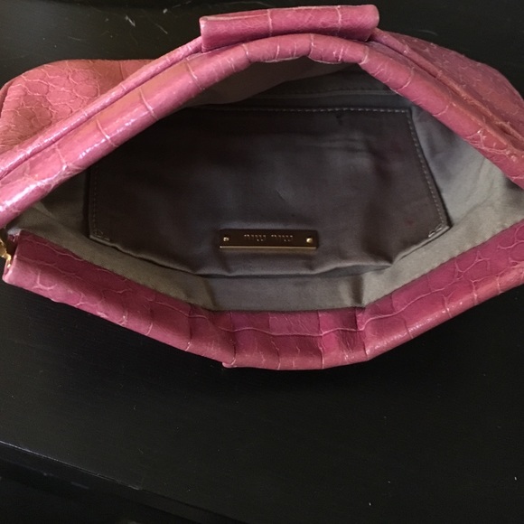 Miu Miu pink clutch. - Picture 4 of 4