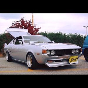 Meet your Posher, Robin