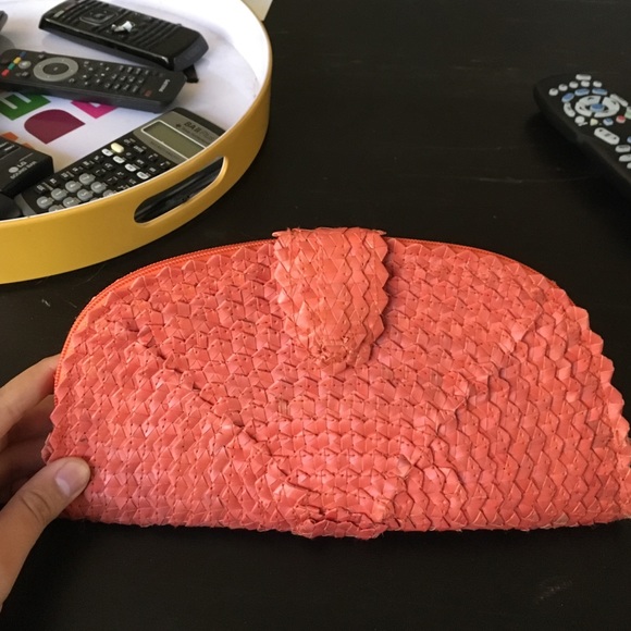 Orange straw clutch - Picture 2 of 4