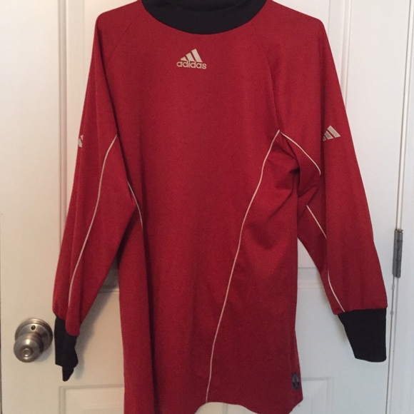 Soccer goalkeeper jersey