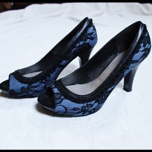 🎉HP🎉 Fergalicous by Fergie - blue lace heels
