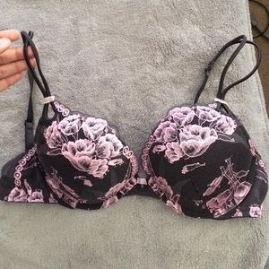 Victoria secret lace push up bra 34b