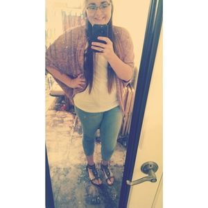 Meet your Posher, Monica