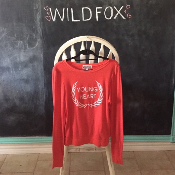 WILDFOX SWEATER | XS | red w young heart on front