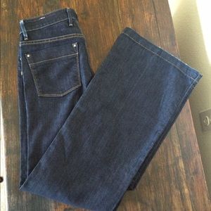 Banana Republic size 4 classic wide leg Jean