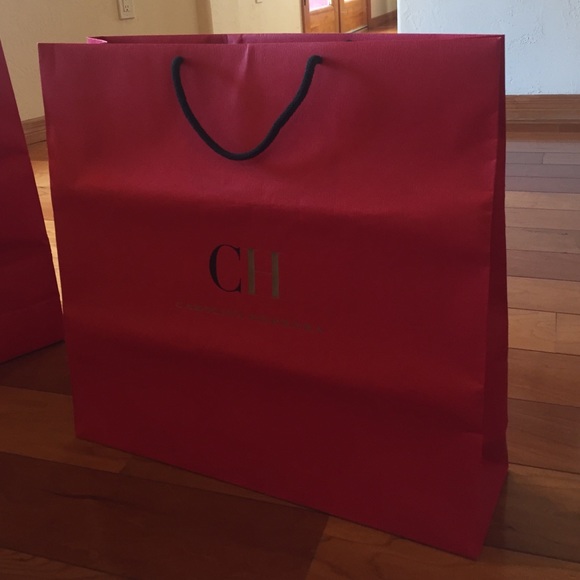 Carolina herrer paper bag