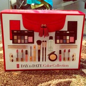 Elizabeth Arden Day to Date Color Collection