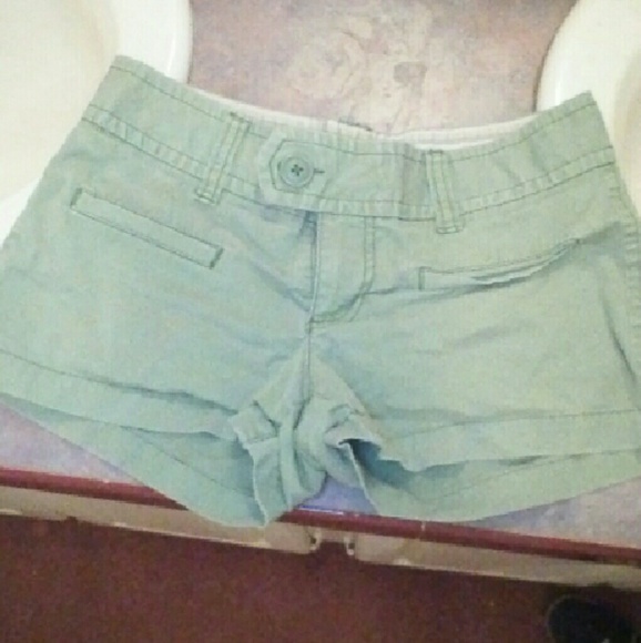 Green american eagle shorts