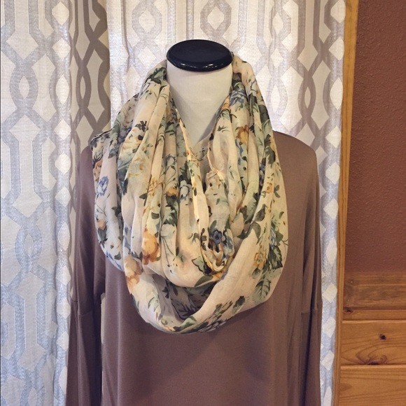 Ivory floral infinity scarf!