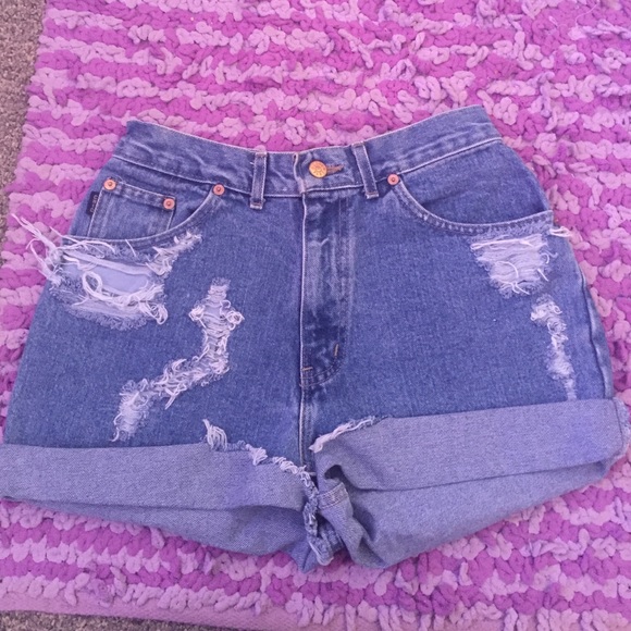I got blues denim shorts cute and comfortable !