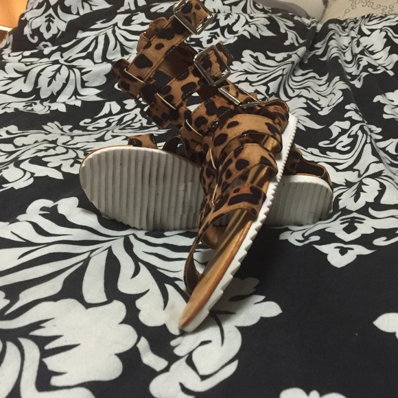 Leopard flats