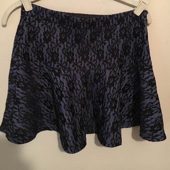 Black and blue lace skirt. Brand new. - Picture 1 of 3
