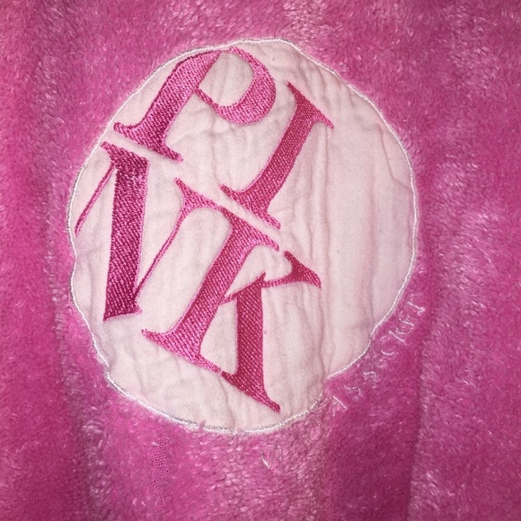 ❤️ Sold. Nice Victoria Secret robe - Picture 4 of 4