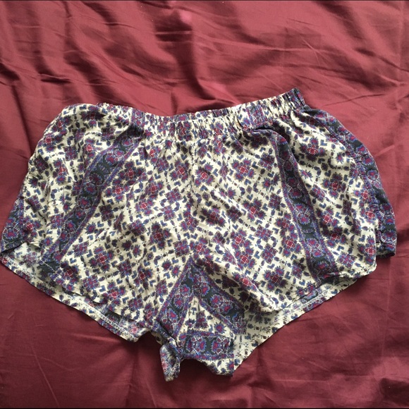 Brandy Melville Floral Patterned Shorts