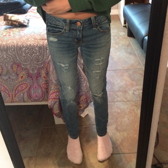 American Eagle Destroyed Jeggings