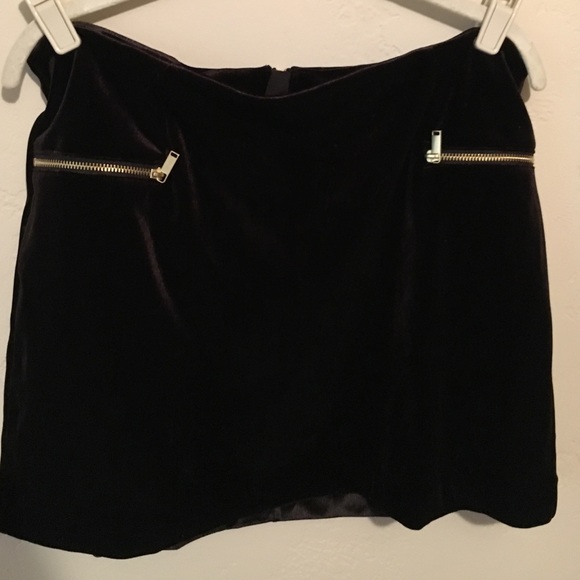 Suede Black skirt. Brand new. - Picture 1 of 4