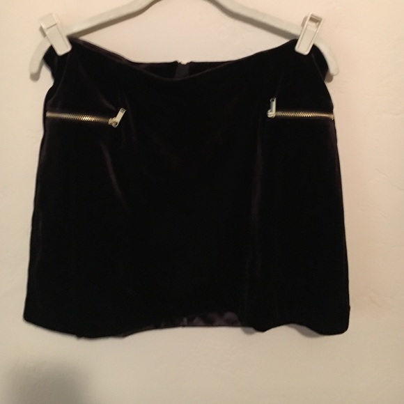 Suede Black skirt. Brand new. - Picture 2 of 4