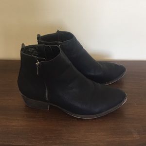 Black Madden Girl Booties - Size 10