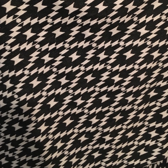 Black and white print. Mini skirt. Brand new - Picture 2 of 4