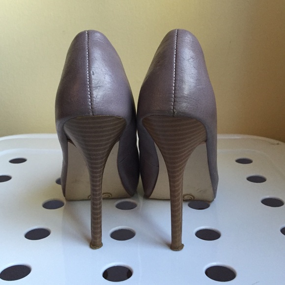 👠🎉Host Pick!!🎉👠 - Picture 2 of 4