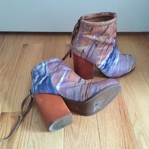 Jeffrey Campbell Heeled Boots Size 6