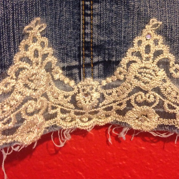 SALE Vanilla Star denim skirt w/lace detail sz 13 - Picture 3 of 4