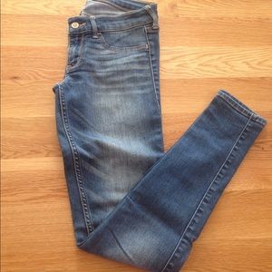 Hollister super skinny jeans