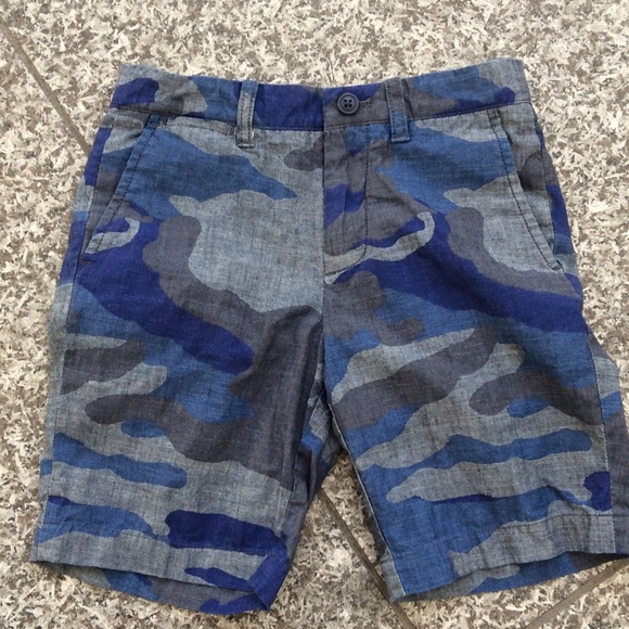 Boy shorts. Size 7 Side pockets and back pockets