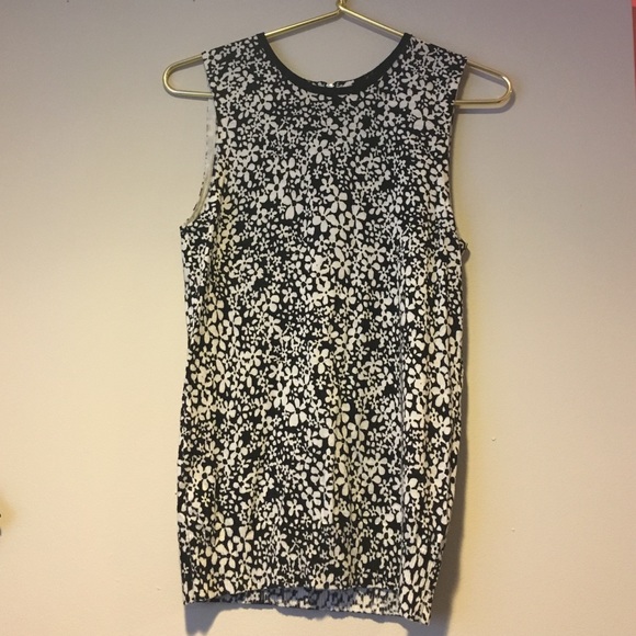 Sweater Tank - Picture 2 of 3