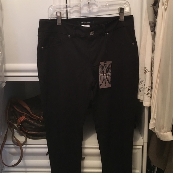 NWT Black Skinny Pants