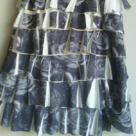 Tank - Picture 2 of 2