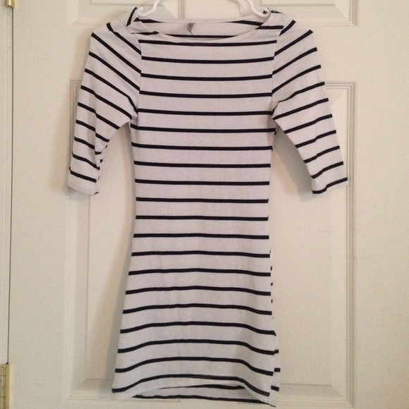 Body-con striped dress