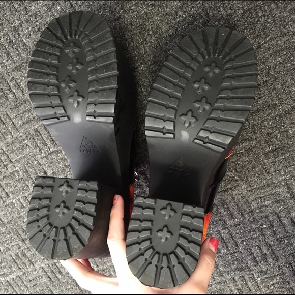 UNIF Pyro Boots 🔥 - Picture 4 of 4