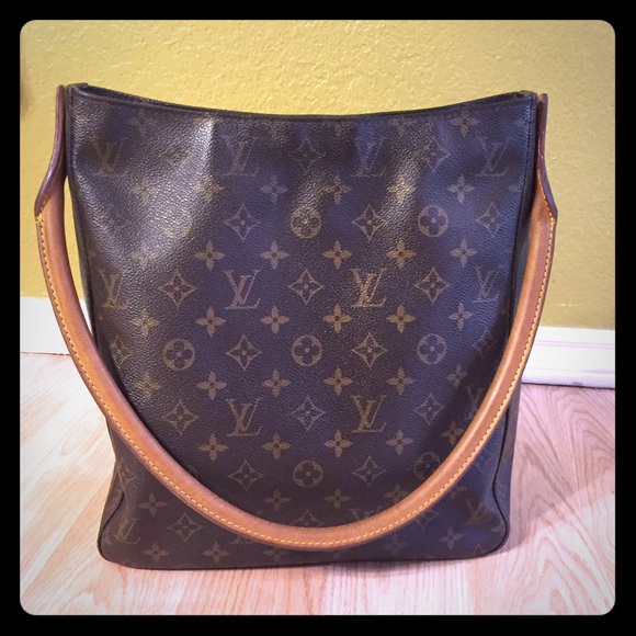 Authentic LOUIS VUITTON GM Monogram Looping Bag