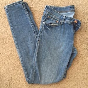 H&M Skinny Jeans Size 31x32 (about an 8)