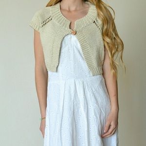 Elizabeth Gillett NYC Anthropologie Shrug S