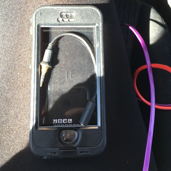 Life proof nuud case. IPhone 5-iPhone 5s