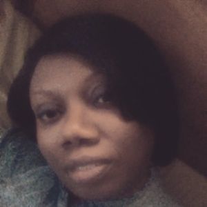 Meet your Posher, Estella