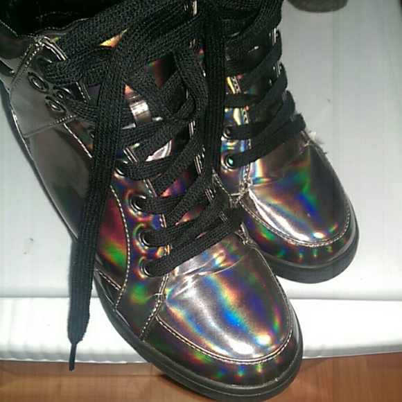 Beautiful hologram wedge sneakers