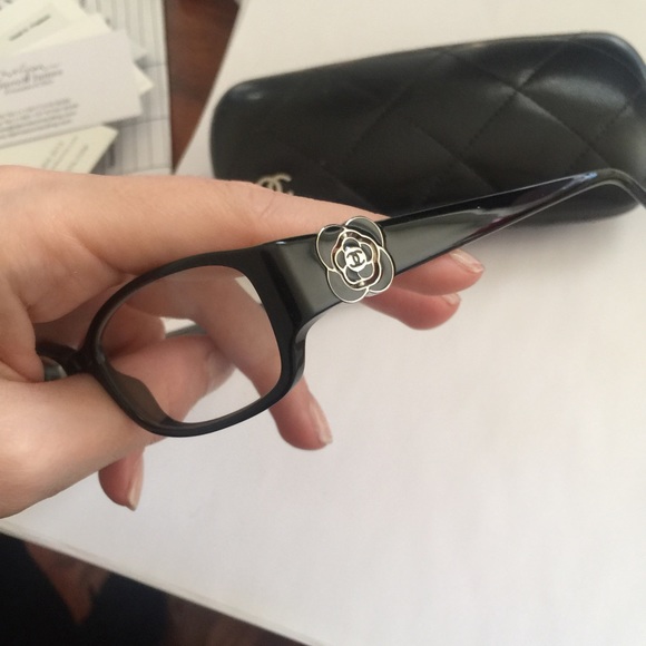 Authentic Chanel frames with a case. - Picture 2 of 4