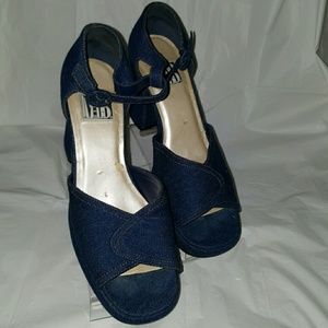 Denim platform