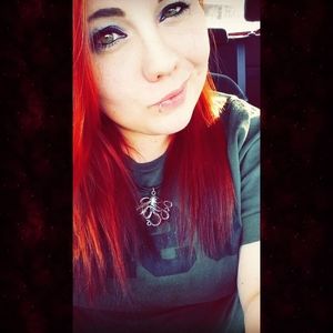 Meet your Posher, Desiree